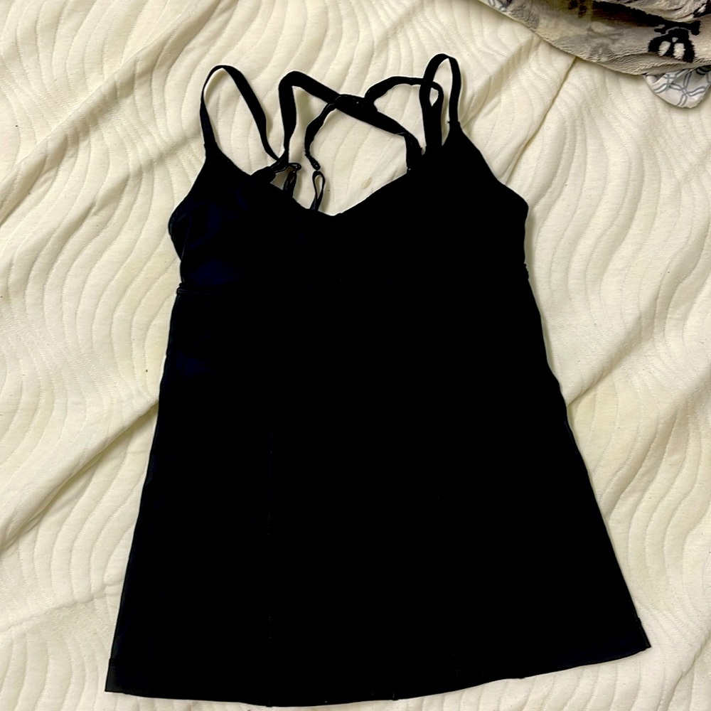 Lululemon used 2x almost new